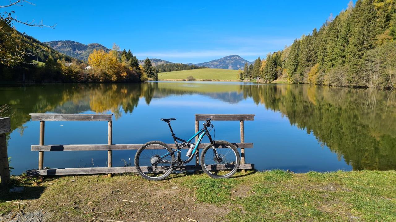 Hotel Gasthof Seeblick Zeutschach Buitenkant foto