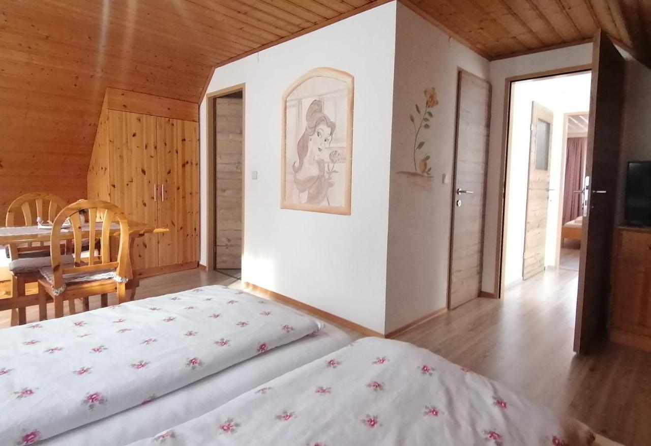 Hotel Gasthof Seeblick Zeutschach Buitenkant foto