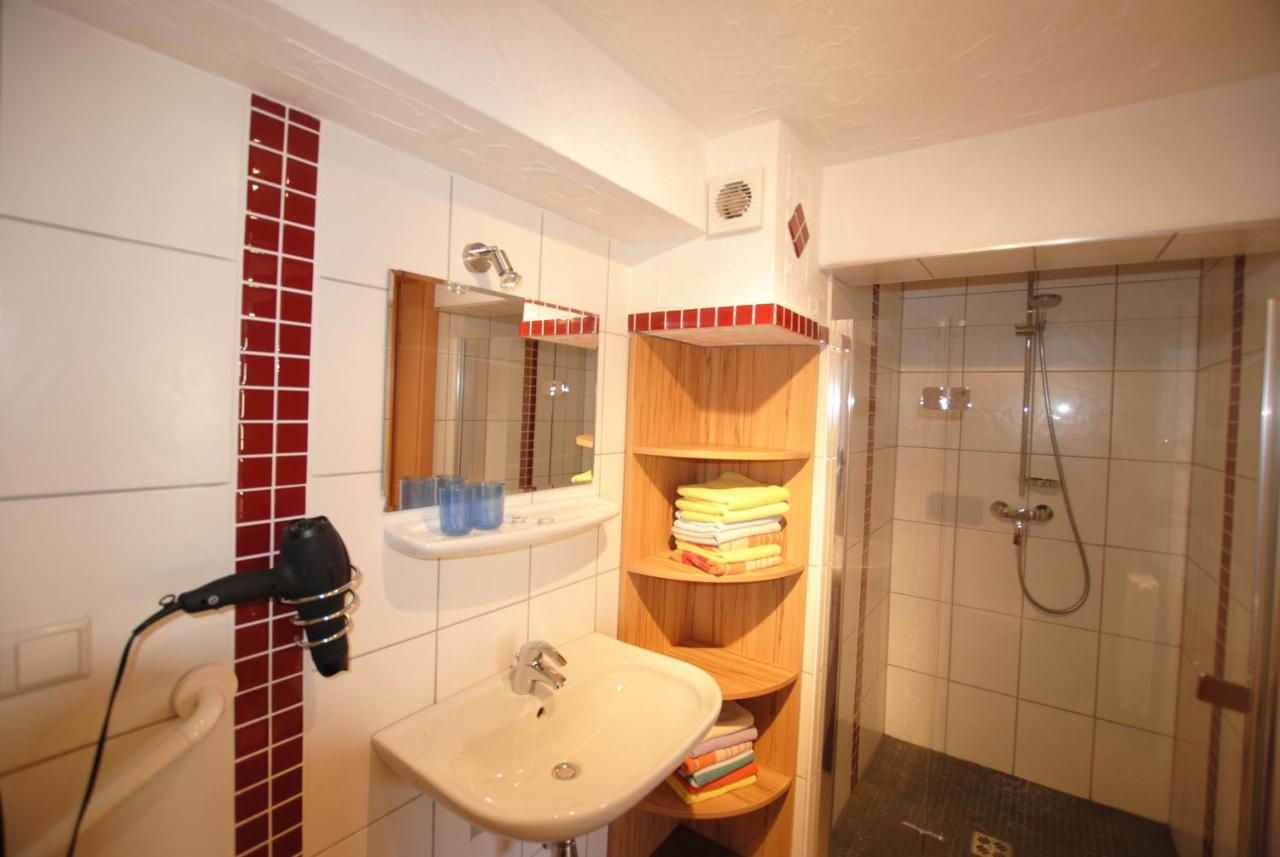 Hotel Gasthof Seeblick Zeutschach Buitenkant foto
