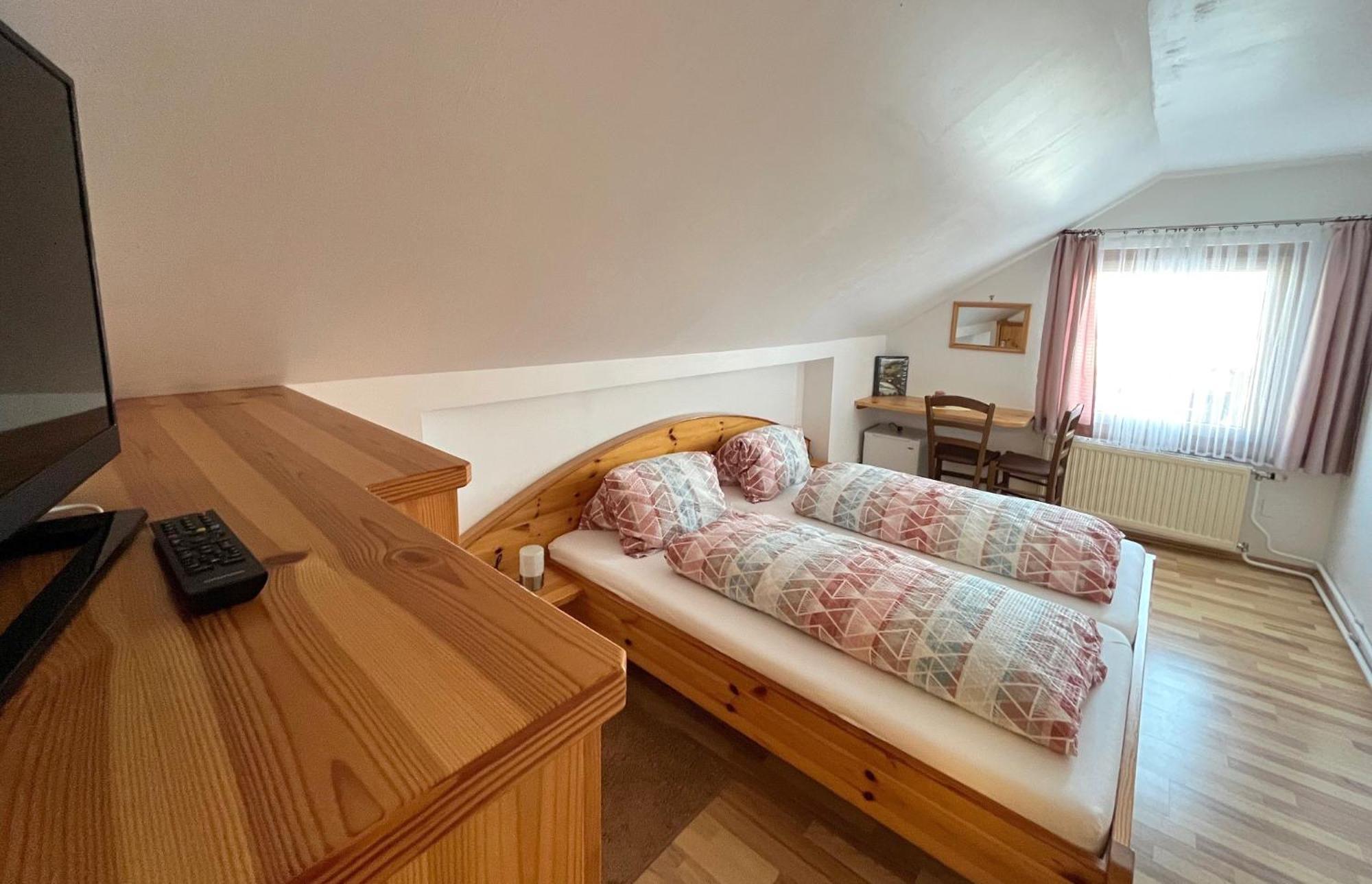 Hotel Gasthof Seeblick Zeutschach Buitenkant foto