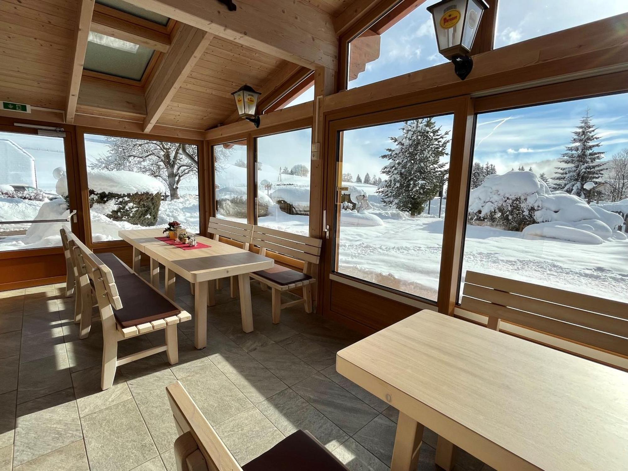 Hotel Gasthof Seeblick Zeutschach Buitenkant foto