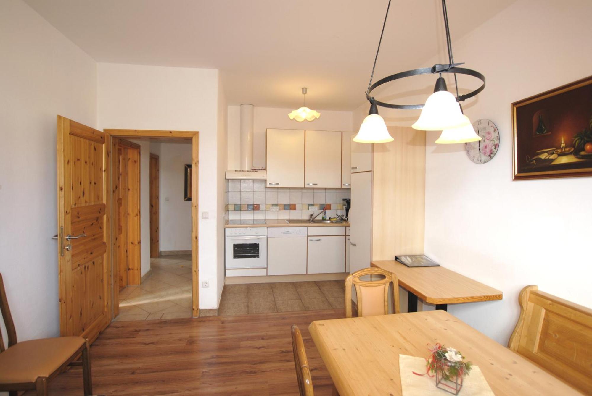 Hotel Gasthof Seeblick Zeutschach Buitenkant foto
